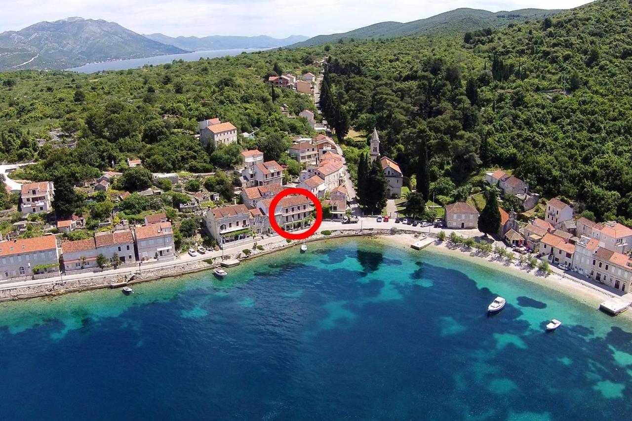 Apartments And Rooms By The Sea Racisce, Korcula - 4341 Eksteriør billede