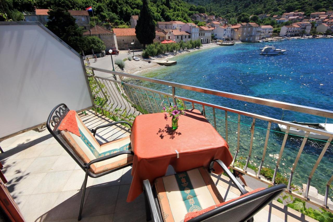 Apartments And Rooms By The Sea Racisce, Korcula - 4341 Eksteriør billede