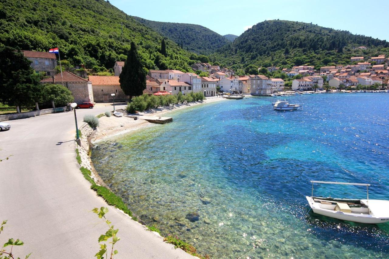 Apartments And Rooms By The Sea Racisce, Korcula - 4341 Eksteriør billede